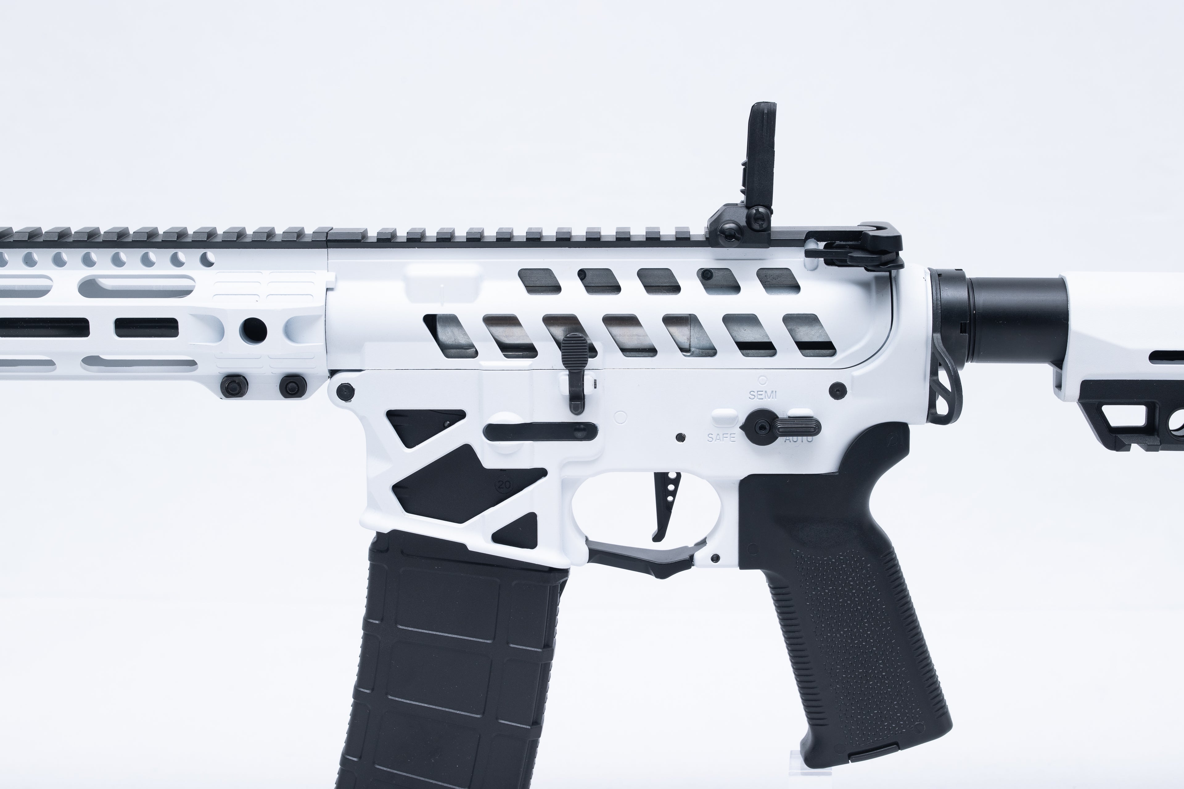 C.A.T. AR-15 Legend 10" White【アウトレット】