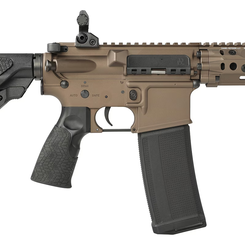 CYMA Plus Daniel Defense M4A1 RIII FDE