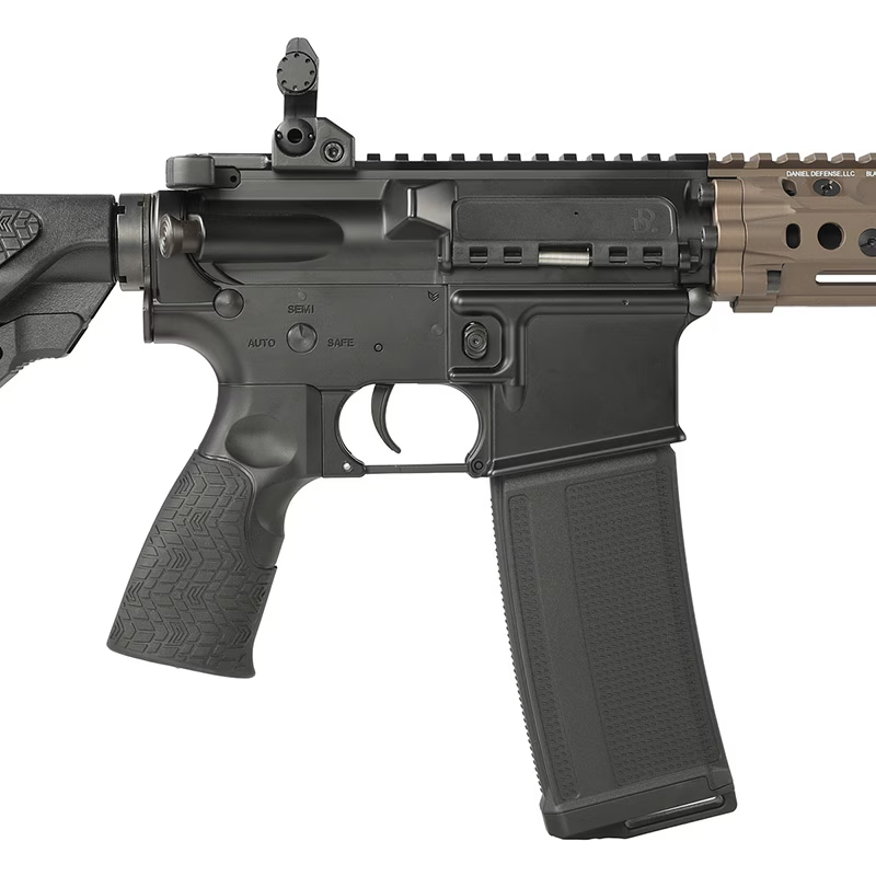 CYMA Plus Daniel Defense MK18 RIII 2Tone